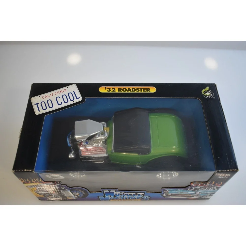 Muscle Machines 1:18 32 Roadster Green Too Cool Muscle Machines